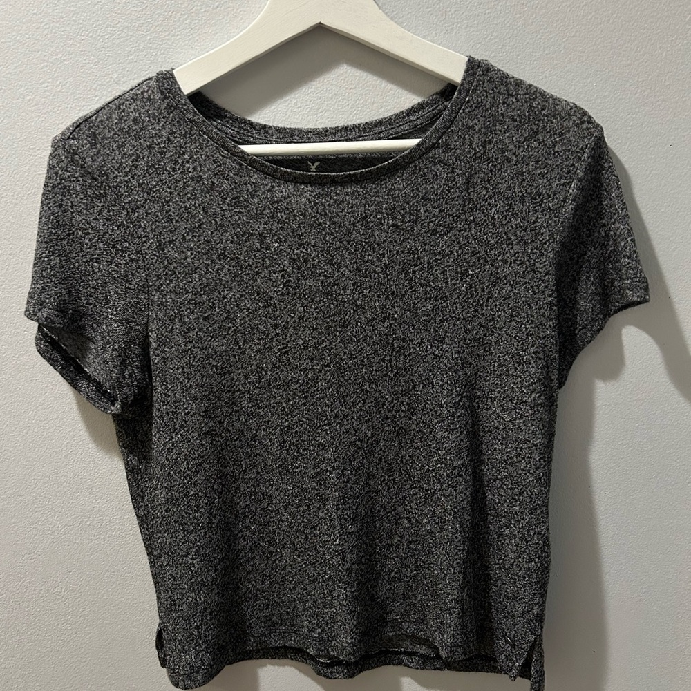 American Eagle Dark Grey Women’s Large Shirt/Crop Top (Runs Small)